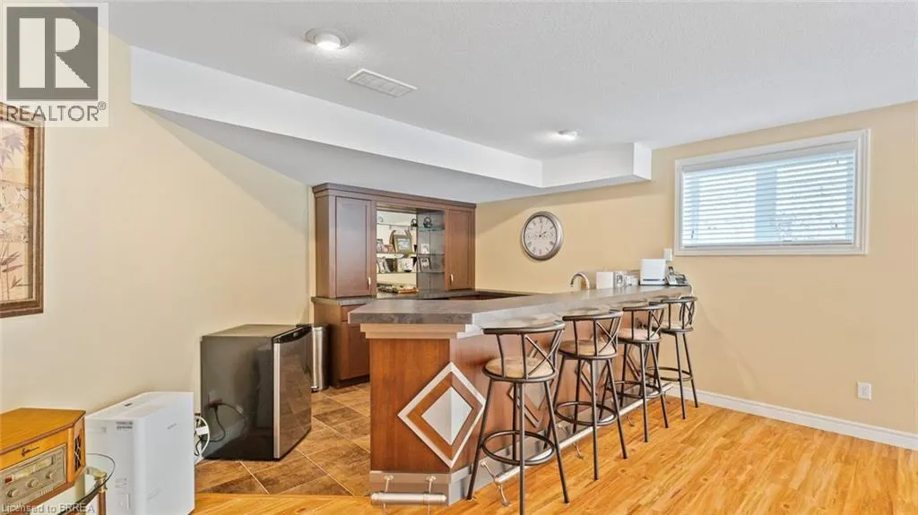 424 LAKEVIEW Drive