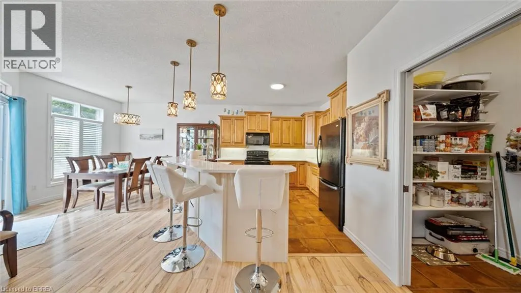 424 LAKEVIEW Drive