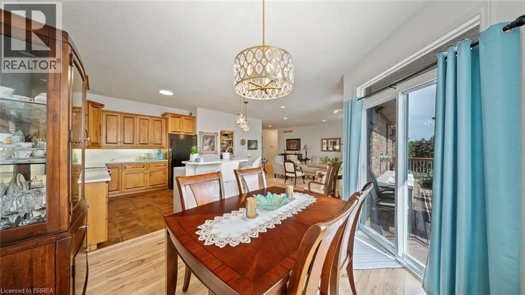 424 LAKEVIEW Drive