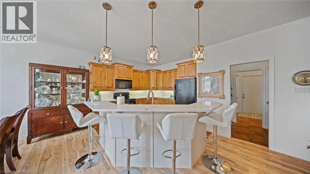 424 LAKEVIEW Drive