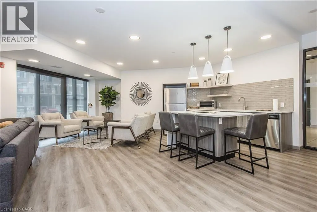 332 GOSLING Gardens Unit# 102, #102