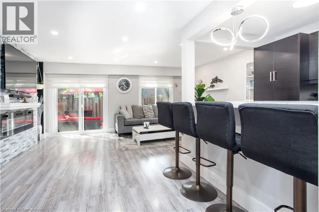 4189 LONGMOOR Drive Unit# 5, #5