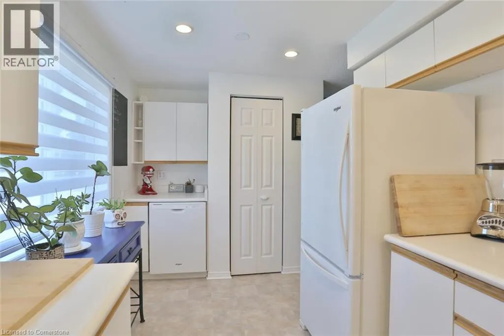 1085 QUEENS Boulevard Unit# 13, #13