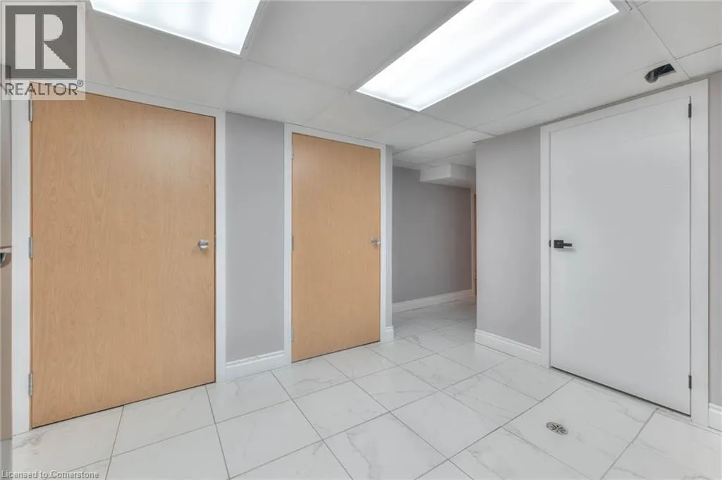 38 FAIRLAWN Road
