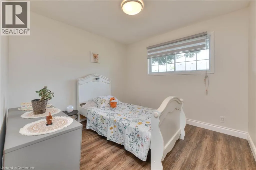 38 FAIRLAWN Road