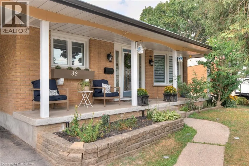 38 FAIRLAWN Road