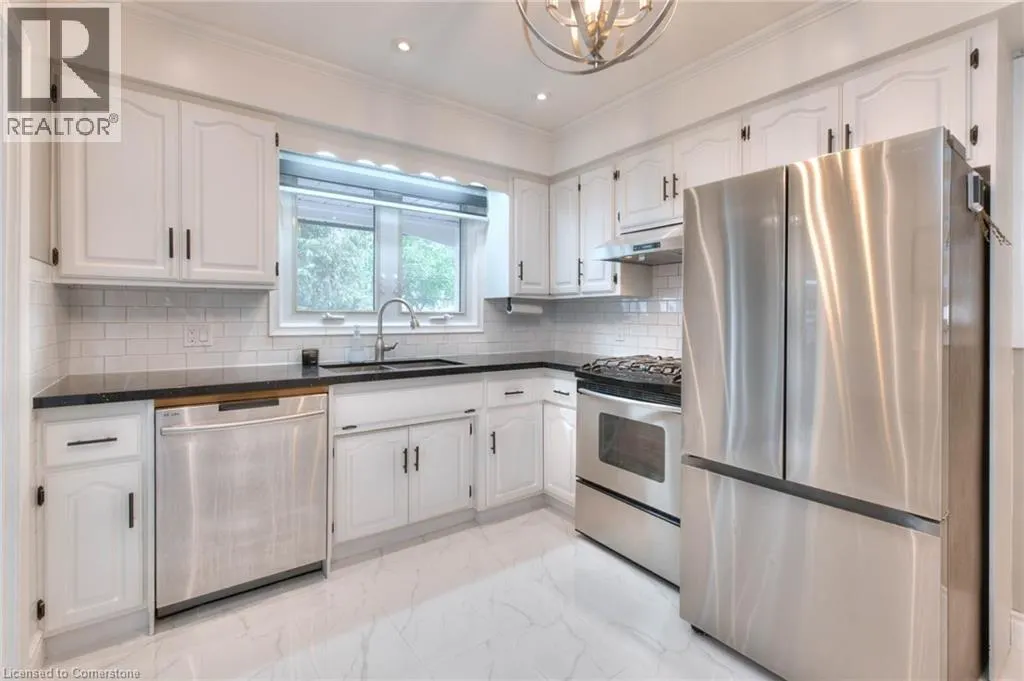 38 FAIRLAWN Road