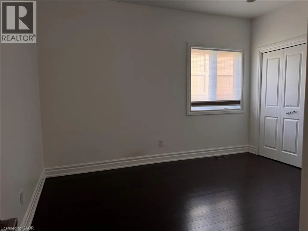 545 WOOLWICH Place