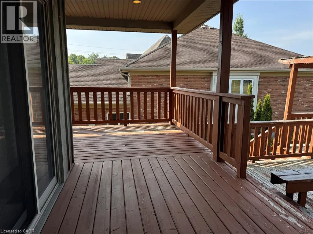 545 WOOLWICH Place