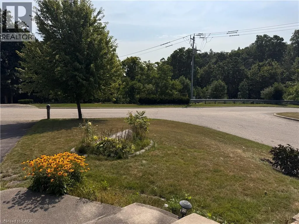 545 WOOLWICH Place