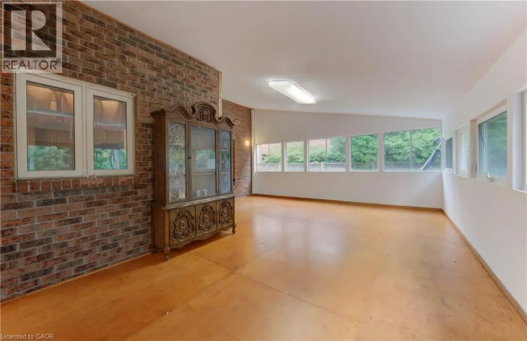 531 SANDBROOKE Court