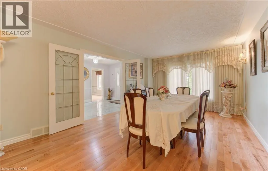 531 SANDBROOKE Court
