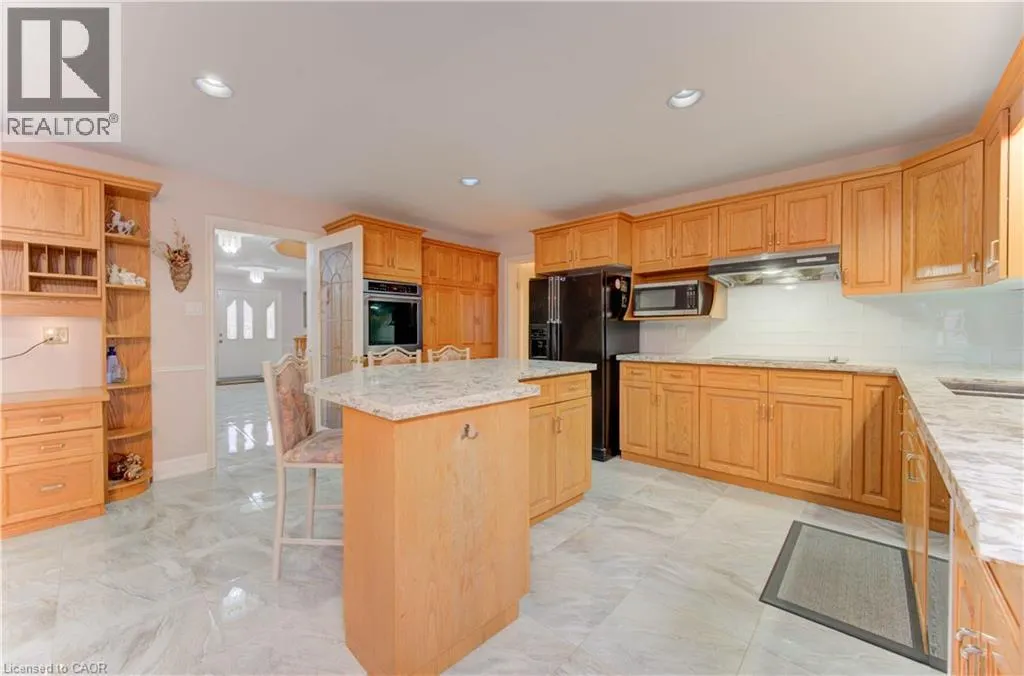 531 SANDBROOKE Court