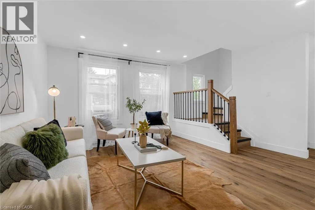 1255 UPPER GAGE Avenue Unit# 10, #10