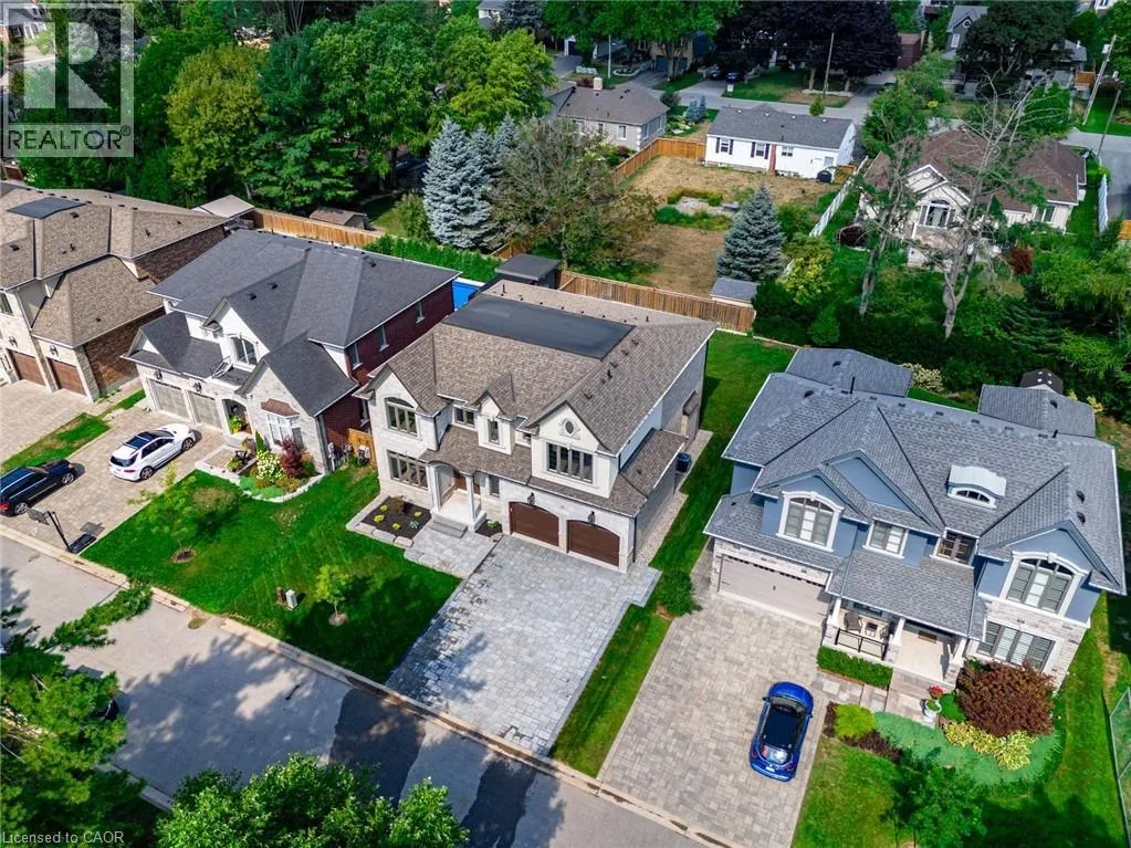 31 BAYSIDE Court
