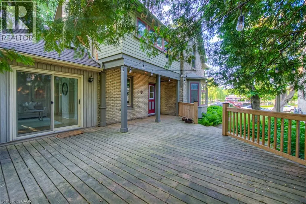 19 ROLAND Street