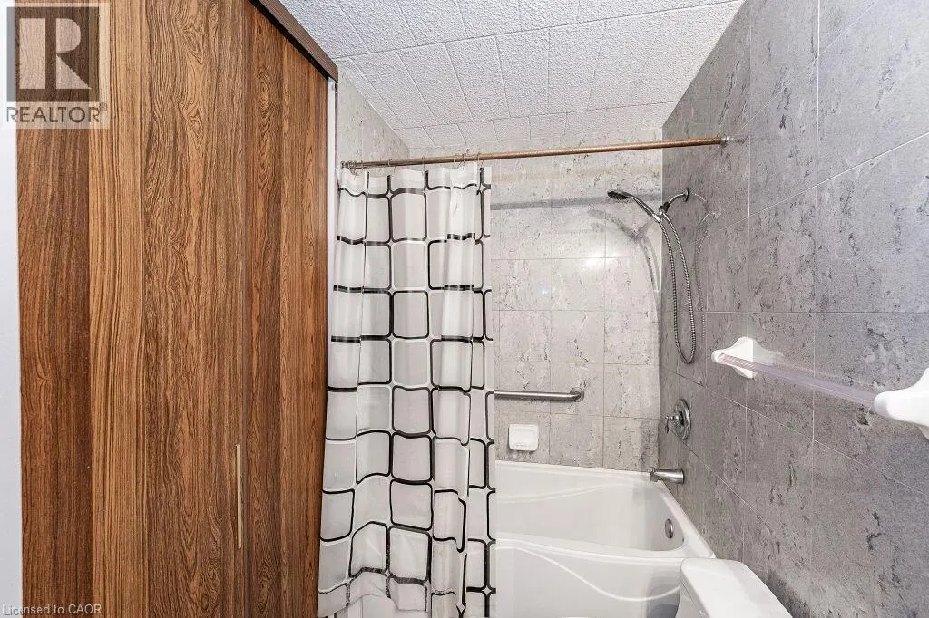 75 HAZELGLEN Drive Unit# 305, #305