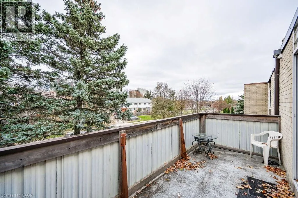 75 HAZELGLEN Drive Unit# 305, #305