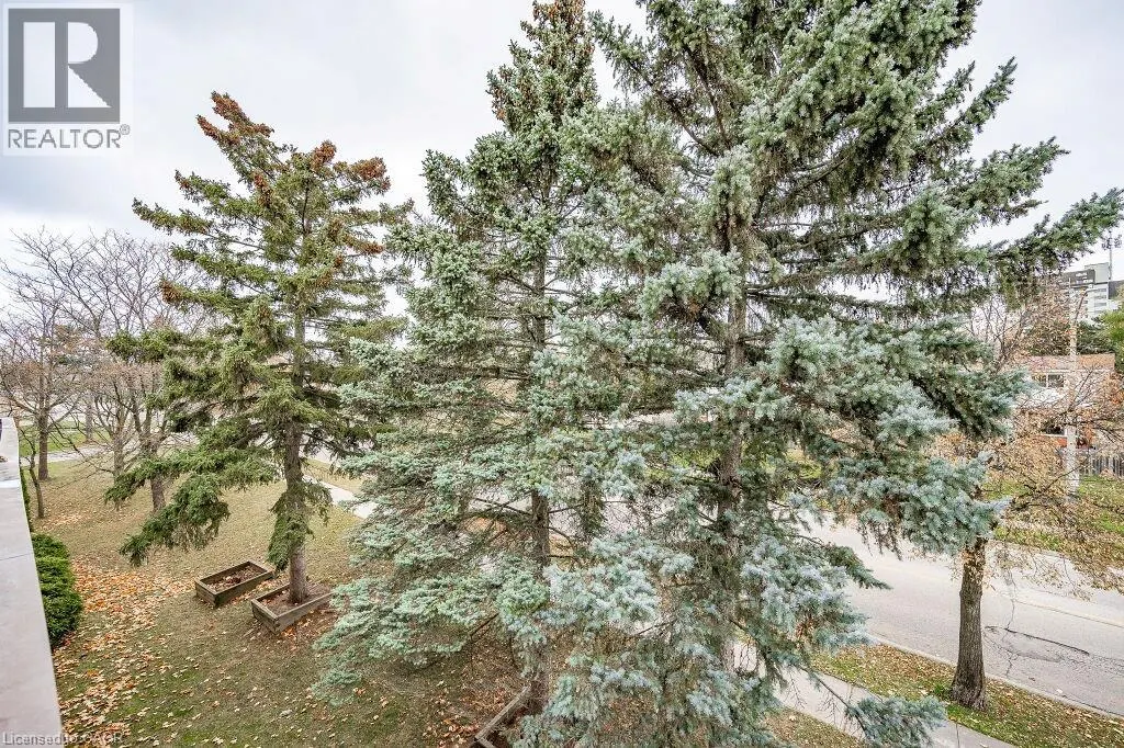 75 HAZELGLEN Drive Unit# 305, #305