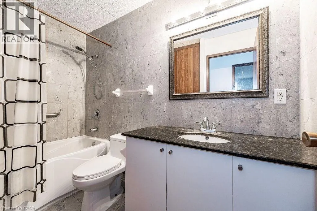75 HAZELGLEN Drive Unit# 305, #305