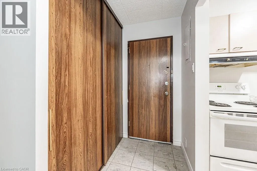 75 HAZELGLEN Drive Unit# 305, #305