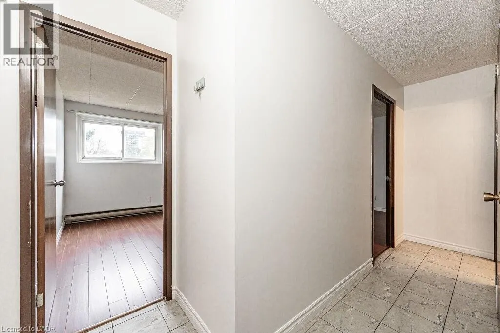75 HAZELGLEN Drive Unit# 305, #305