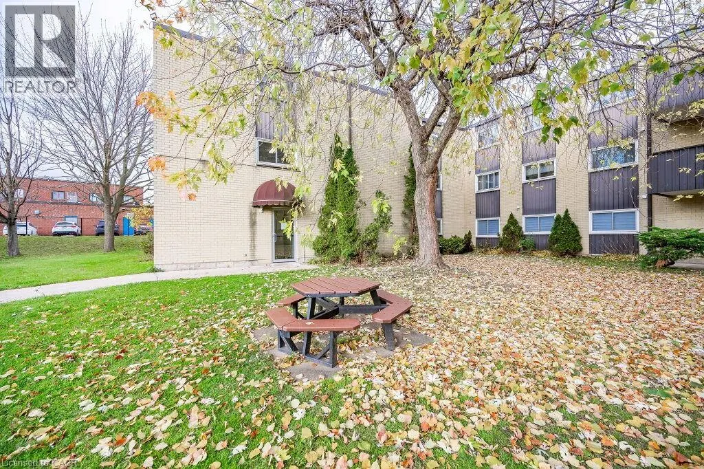 75 HAZELGLEN Drive Unit# 305, #305