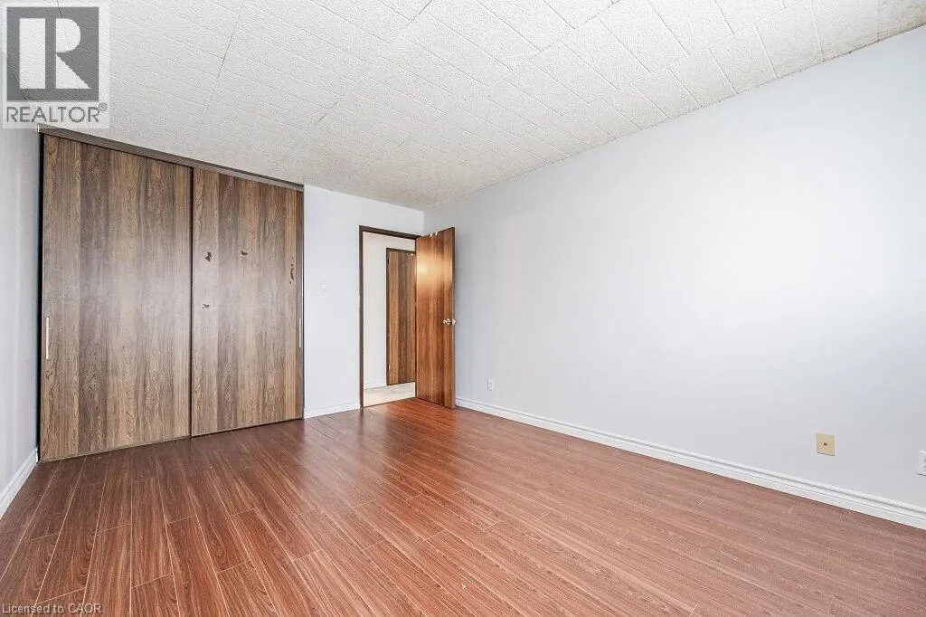 75 HAZELGLEN Drive Unit# 305, #305
