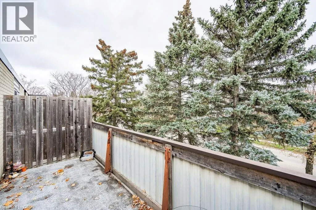 75 HAZELGLEN Drive Unit# 305, #305