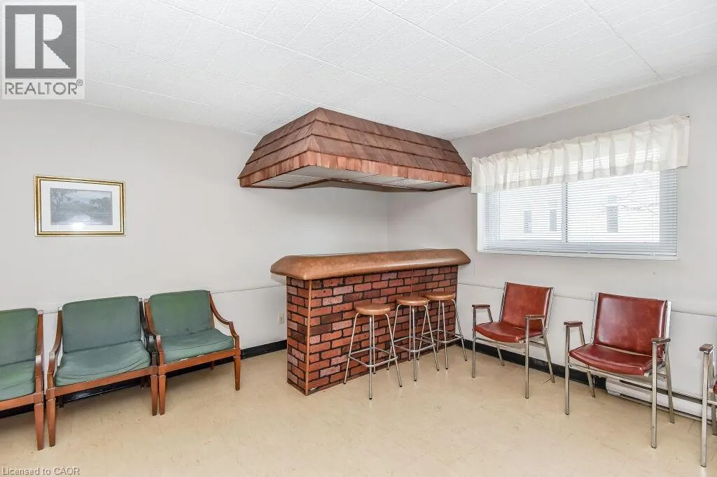 75 HAZELGLEN Drive Unit# 305, #305