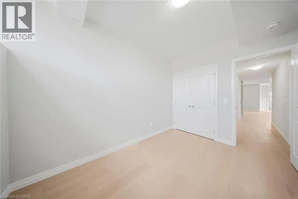 10 SOUTH CREEK Drive Unit# 25, #25