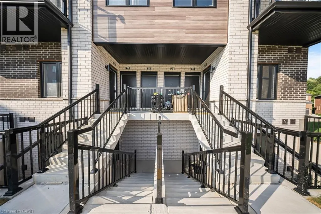 10 SOUTH CREEK Drive Unit# 25, #25