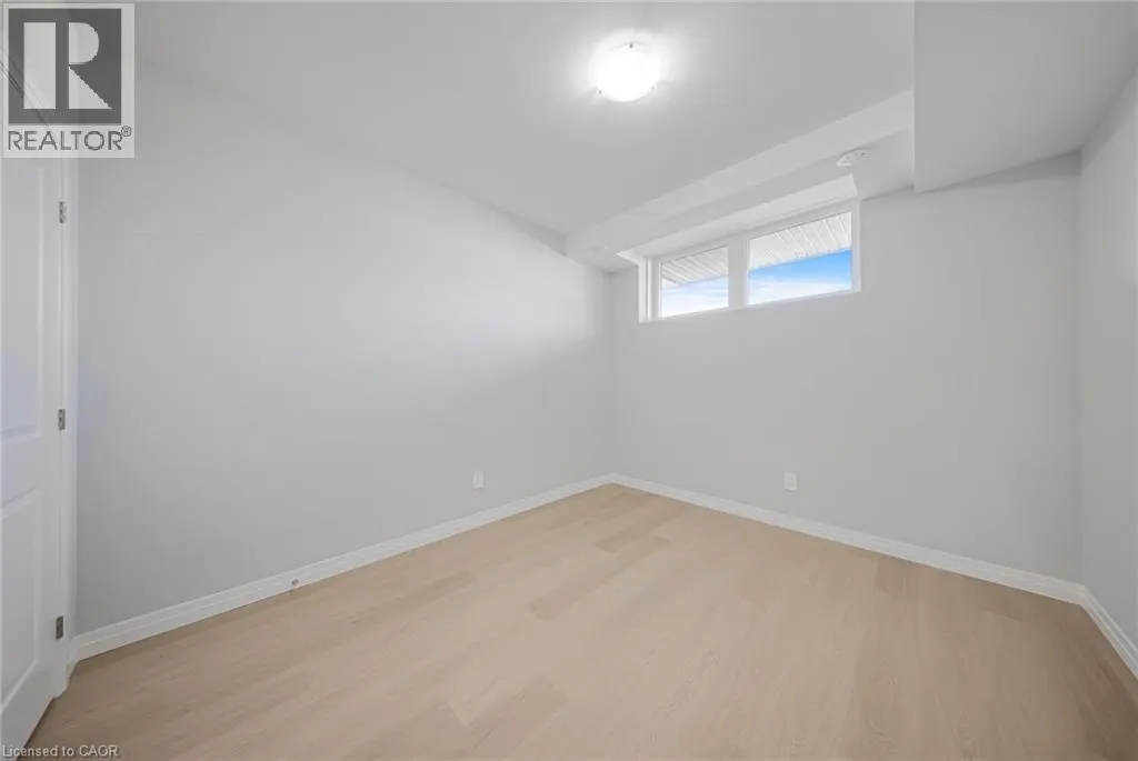 10 SOUTH CREEK Drive Unit# 25, #25