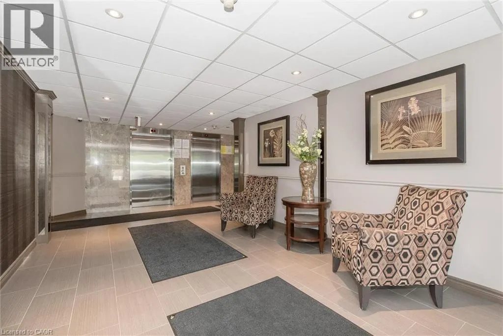 35 GREEN VALLEY Drive Unit# 304, #304