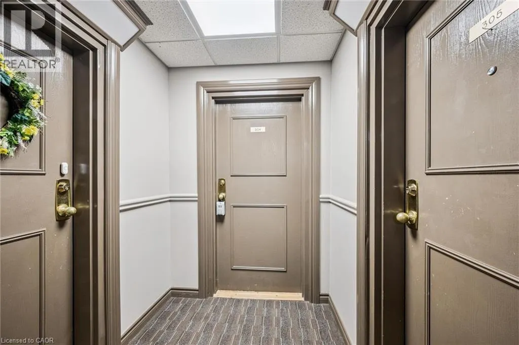 35 GREEN VALLEY Drive Unit# 304, #304