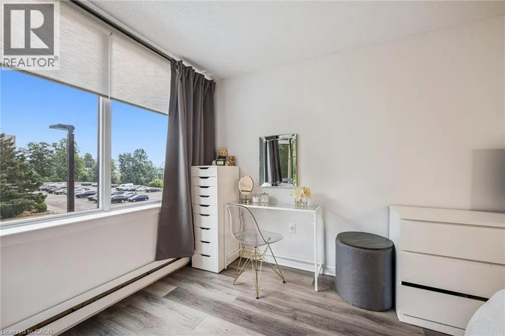35 GREEN VALLEY Drive Unit# 304, #304