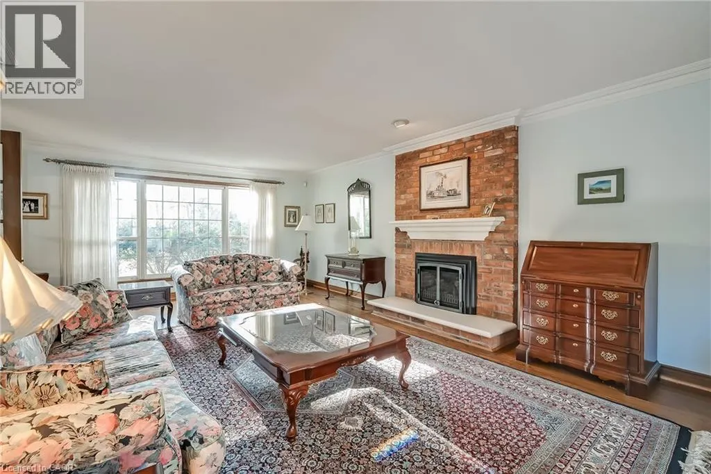 1296 CUMNOCK Crescent