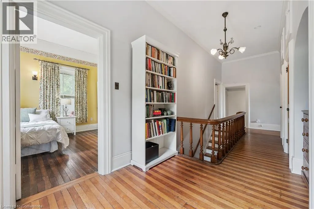 88 WILLIAM Street W