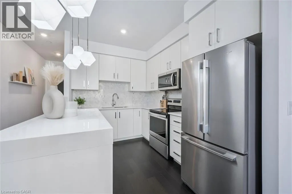 155 CAROLINE Street S Unit# 403, #403