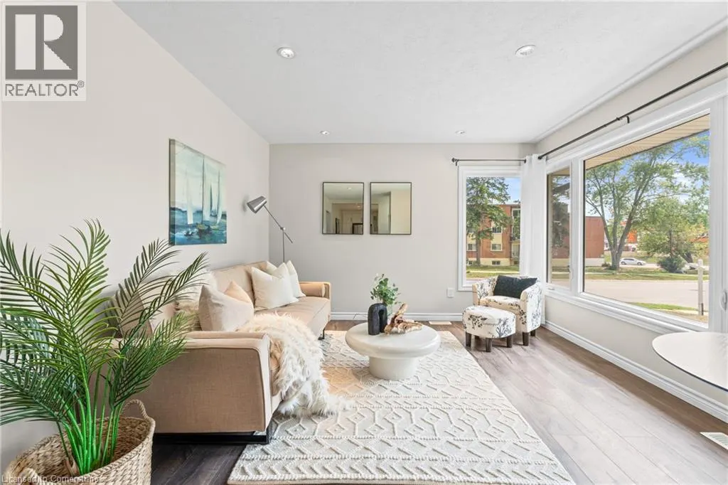 280 DALE Crescent