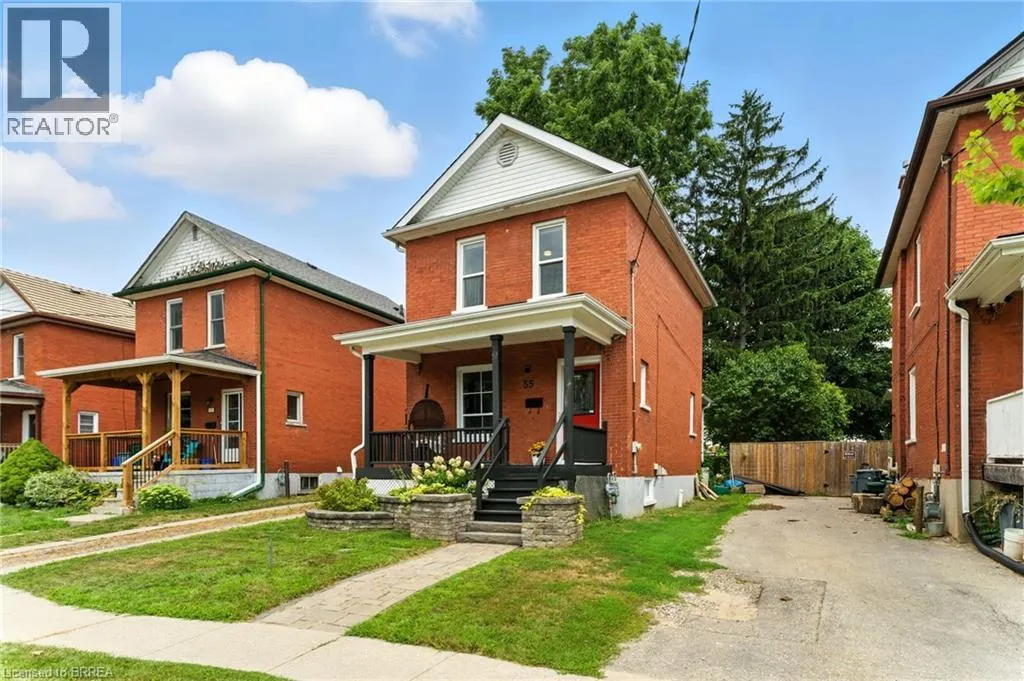 55 LOWELL Street N