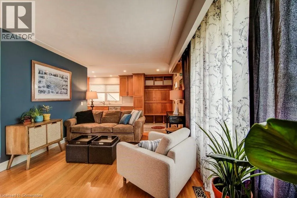 21 RUSKVIEW Road