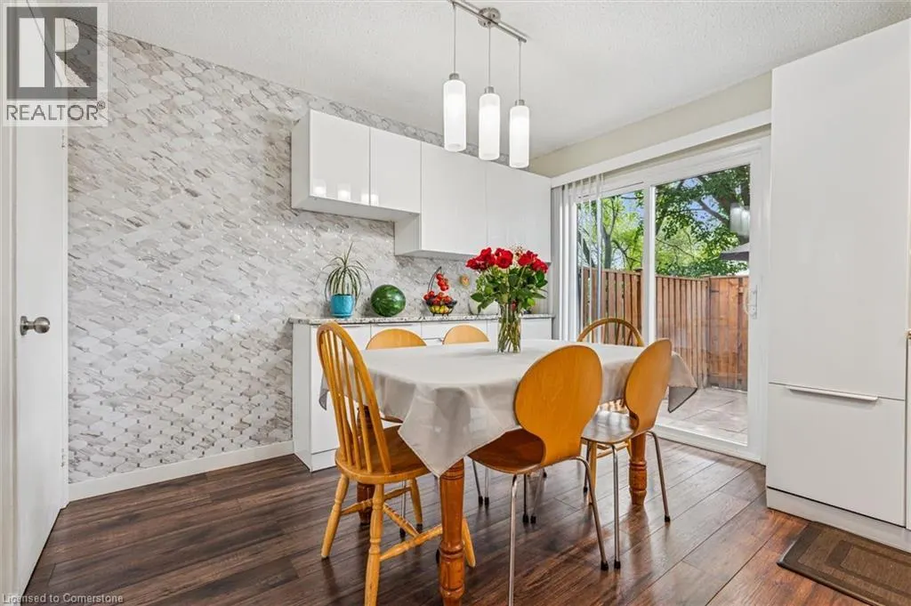 203 FAIRWAY RD N Road Unit# 13, #13