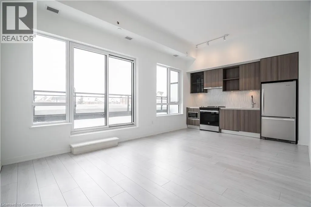 395 DUNDAS Street W Unit# 206, #206