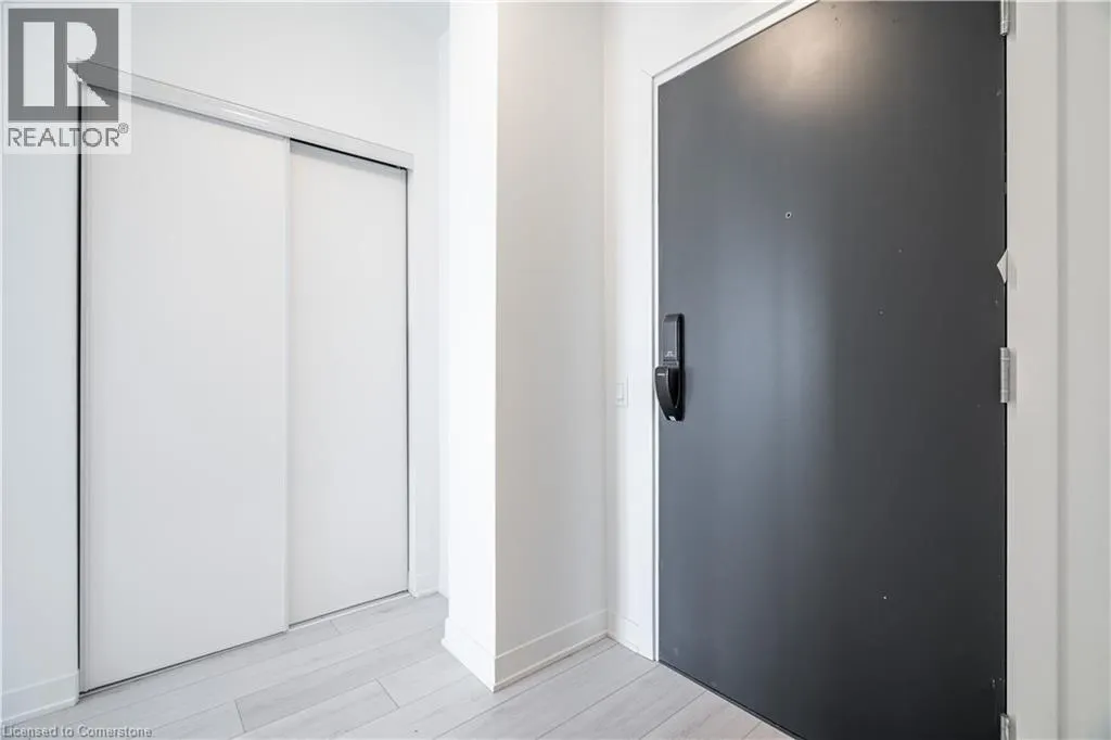 395 DUNDAS Street W Unit# 206, #206