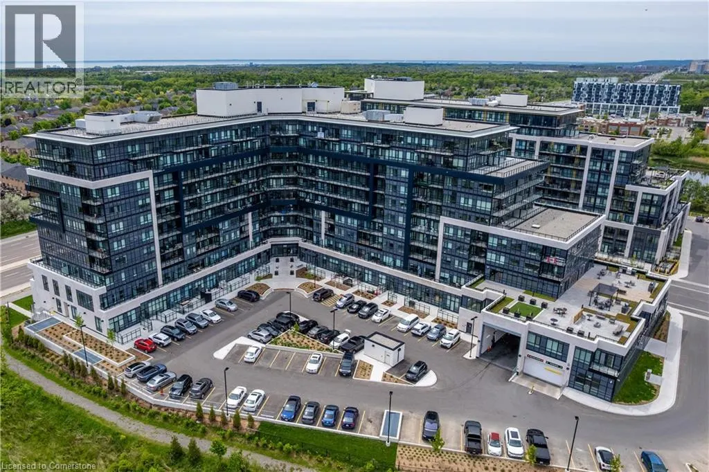395 DUNDAS Street W Unit# 206, #206