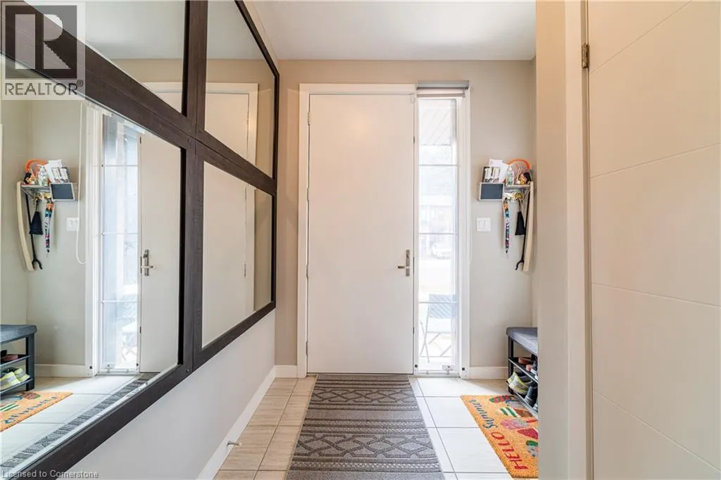 933 ROBERT FERRIE Drive