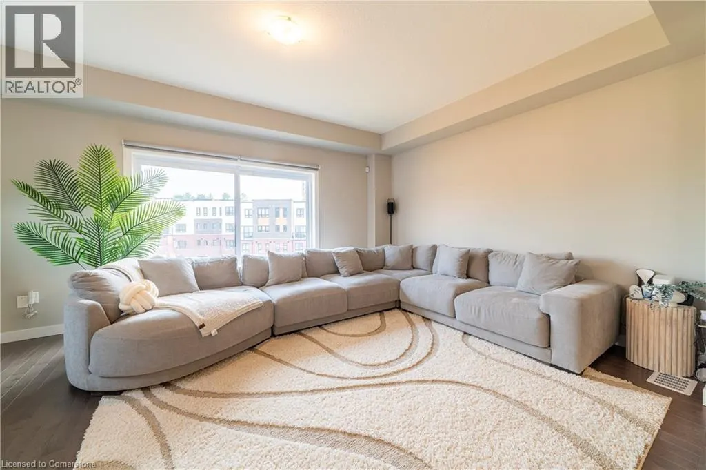 933 ROBERT FERRIE Drive