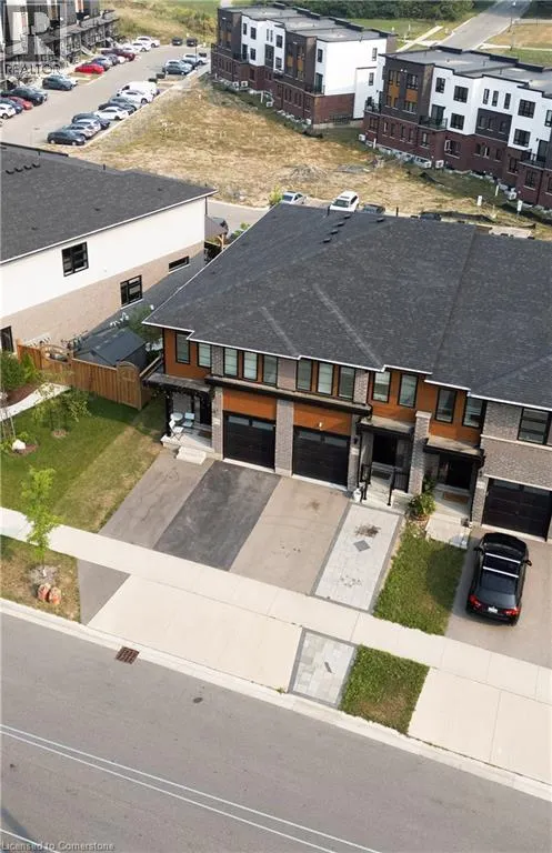 933 ROBERT FERRIE Drive