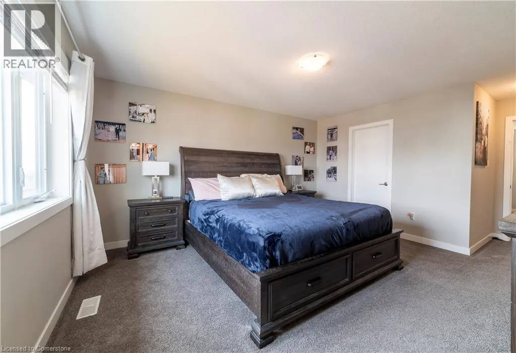 933 ROBERT FERRIE Drive